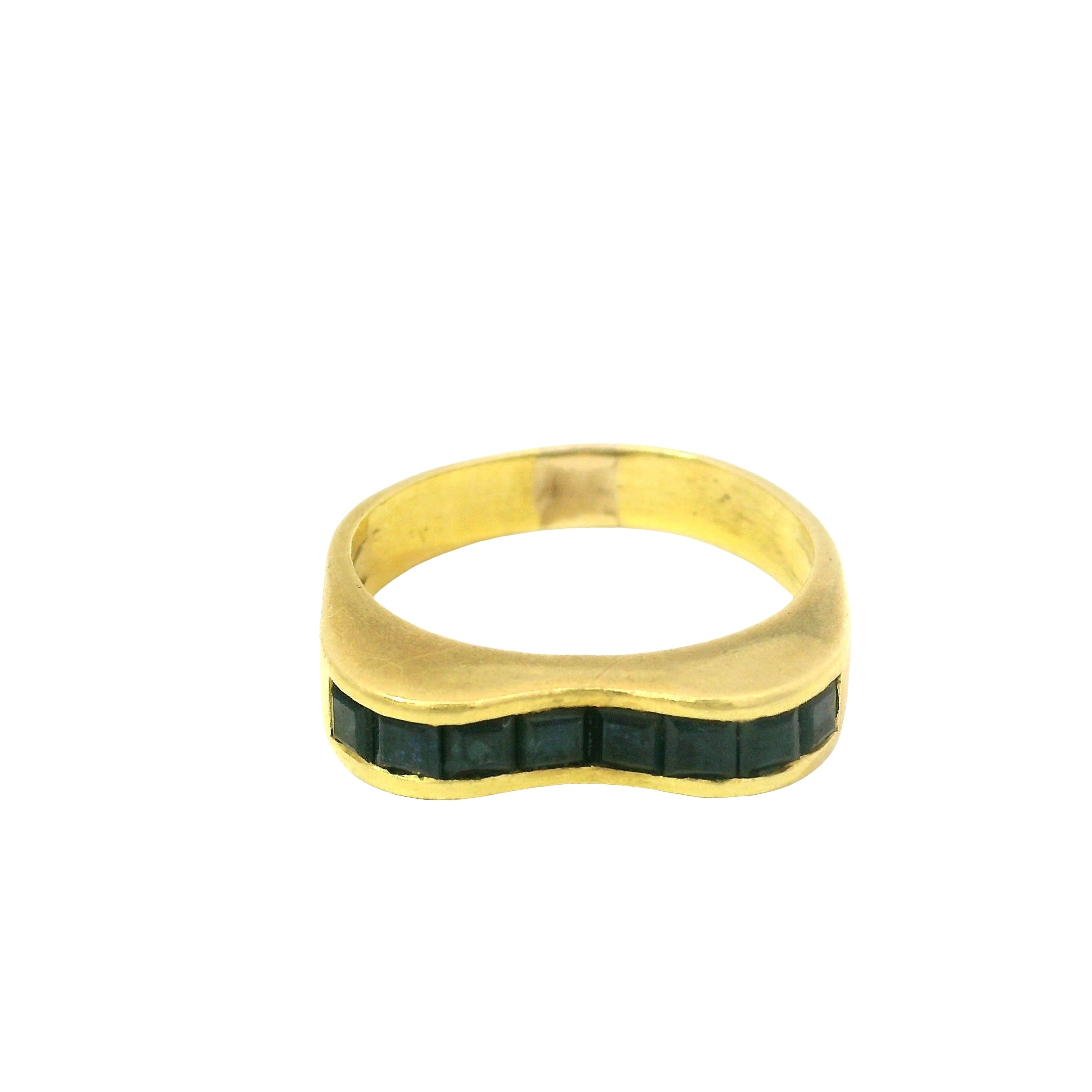 Invisible Set Sapphire Contour Band