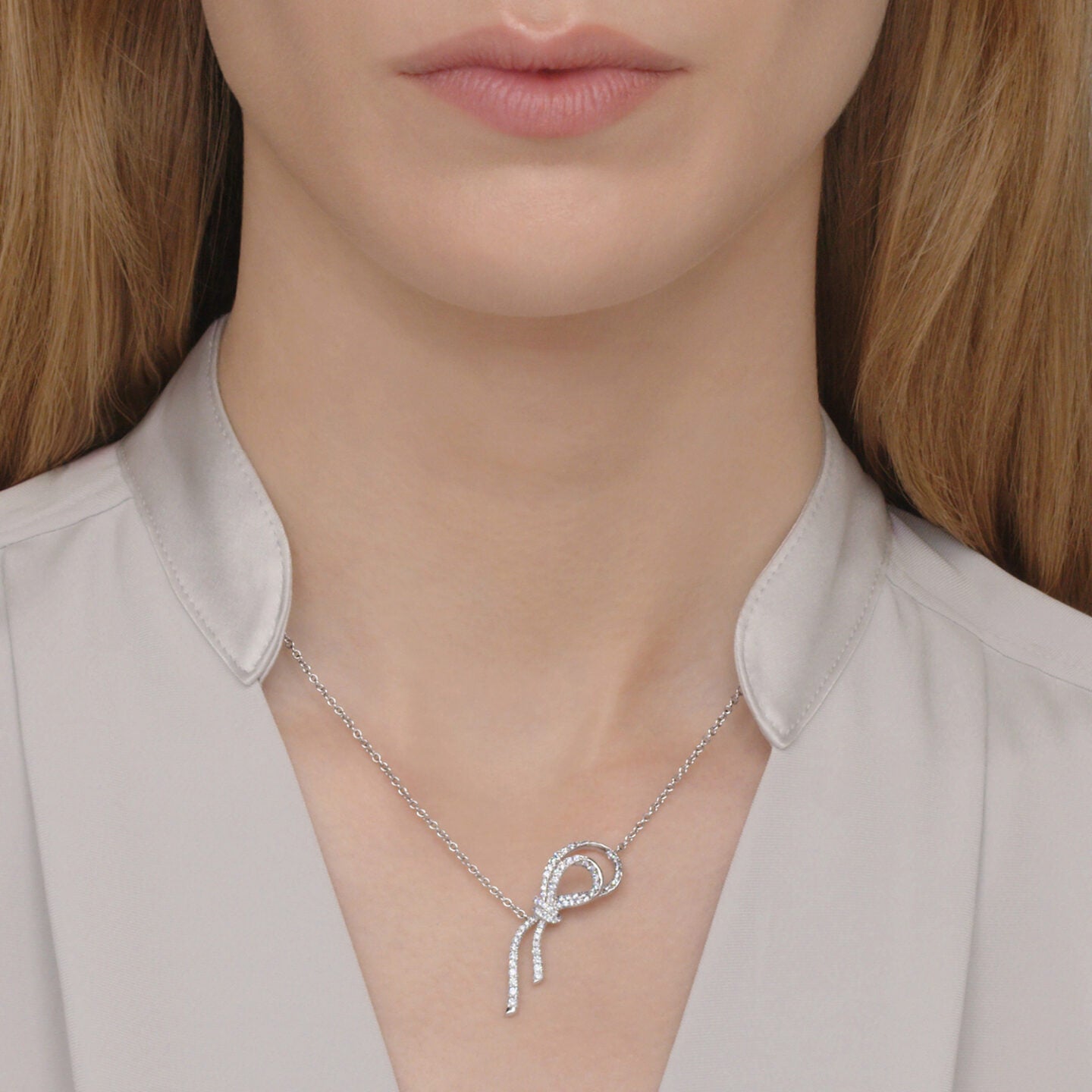 Ribbon Pendant with Diamonds