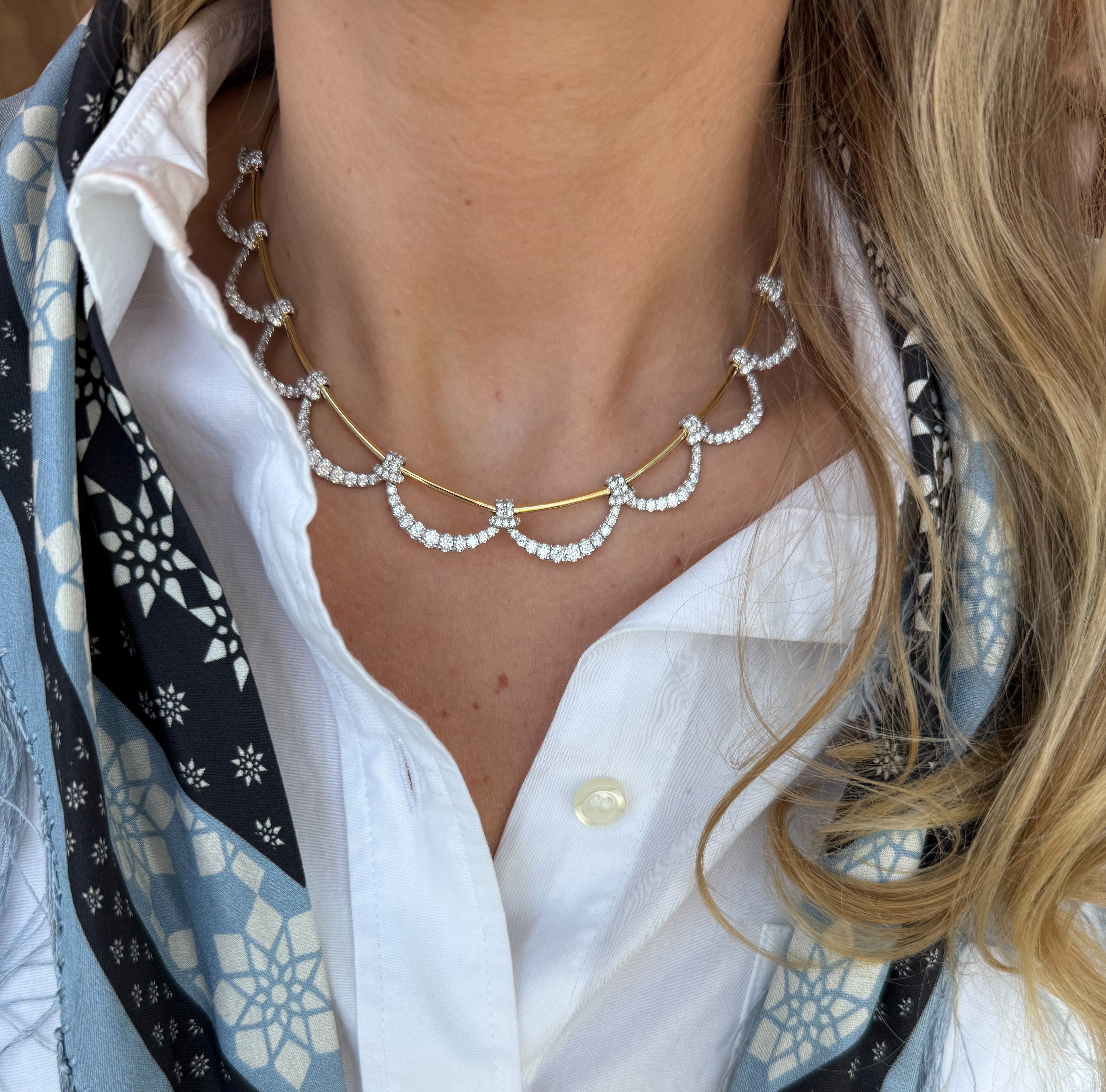 Entwine Diamond Scalloped Necklace