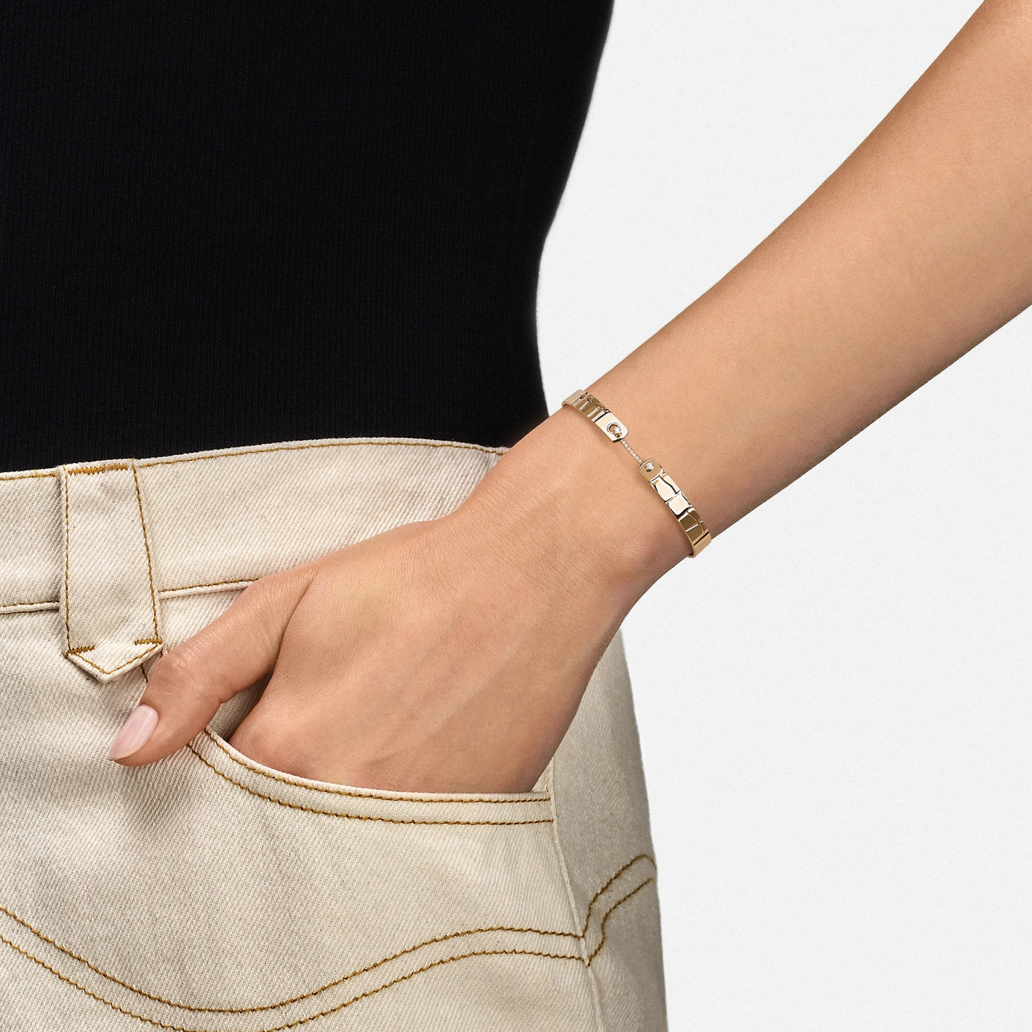 Later Alligator GM Mood Bangle