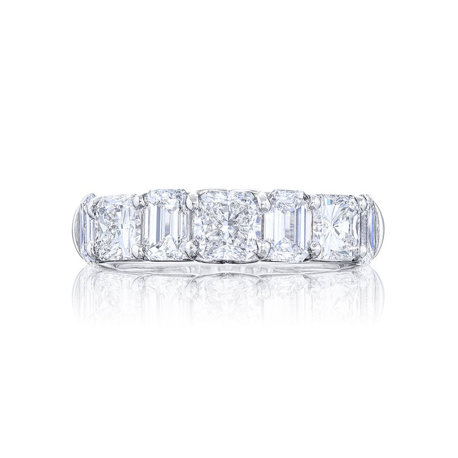 Platinum Cushion-Cut Diamond Single-Row Band