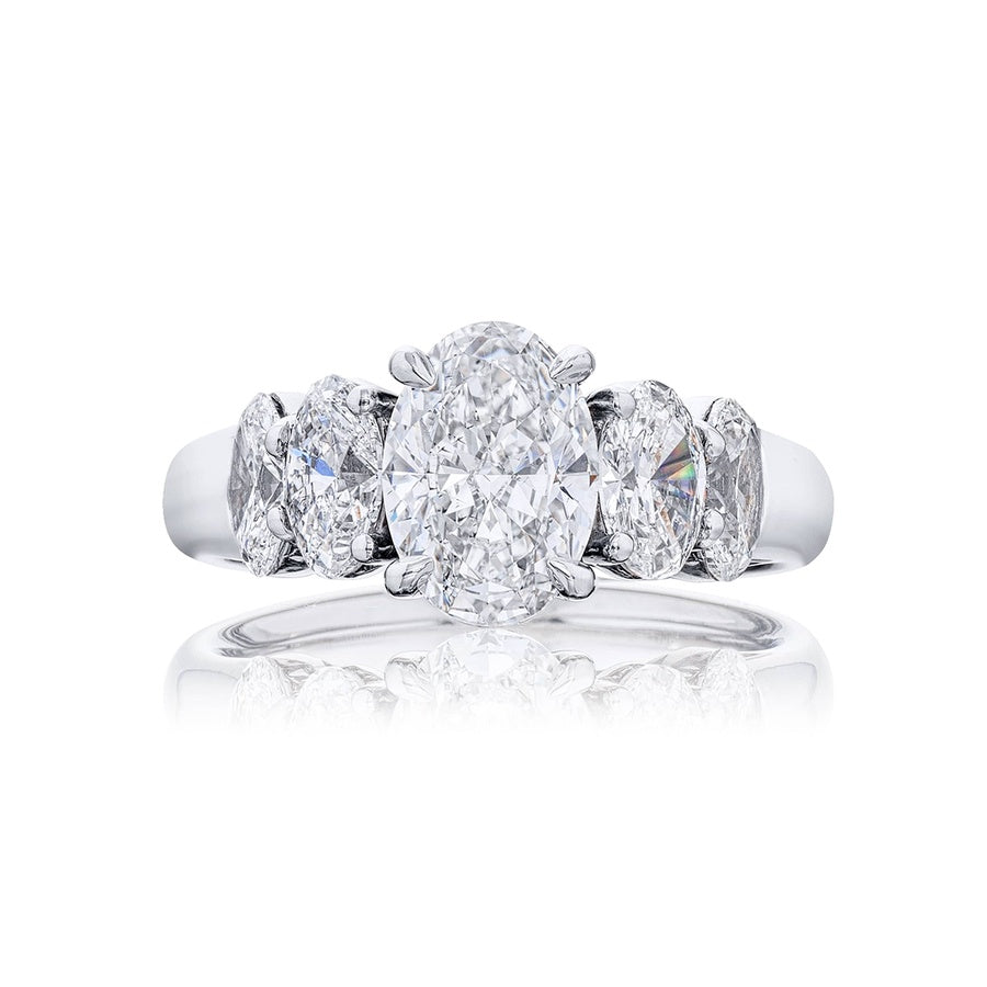 1.57 ct GIA-Certified Oval Diamond Ring in Platinum