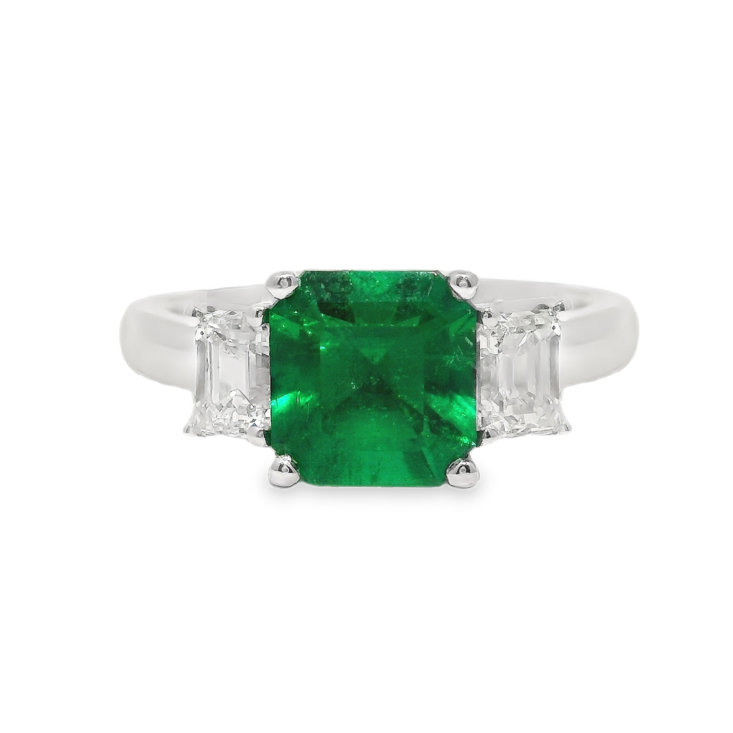 Natural Beryl Colombian Emerald Ring with Diamonds