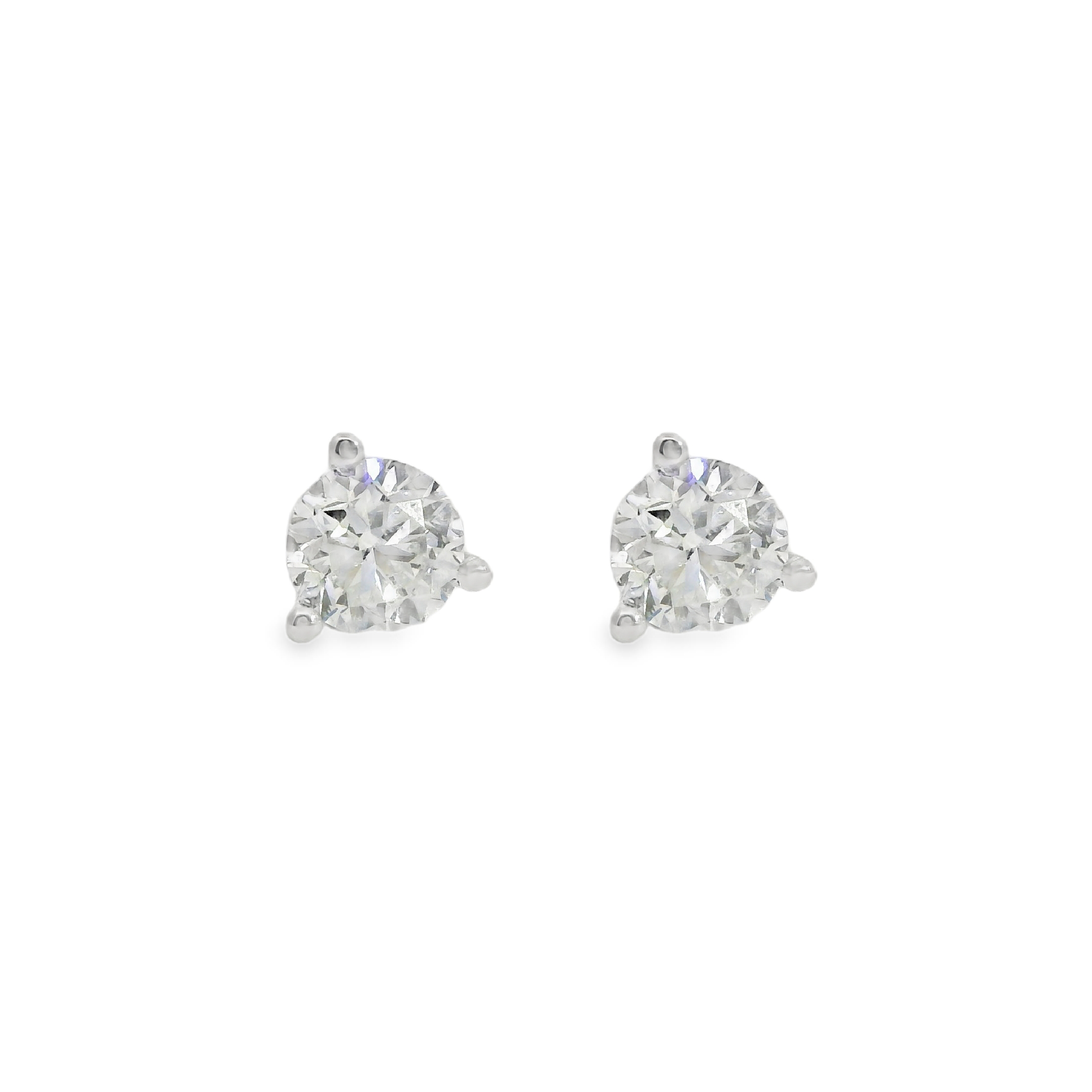 0.95ctw Round Diamond Stud Earrings