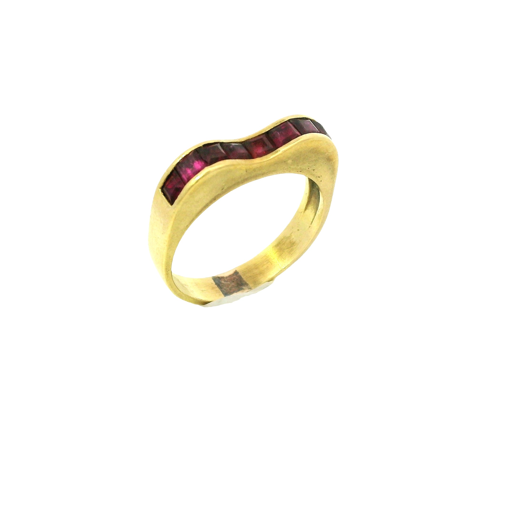 Invisible Set Ruby Contour Band