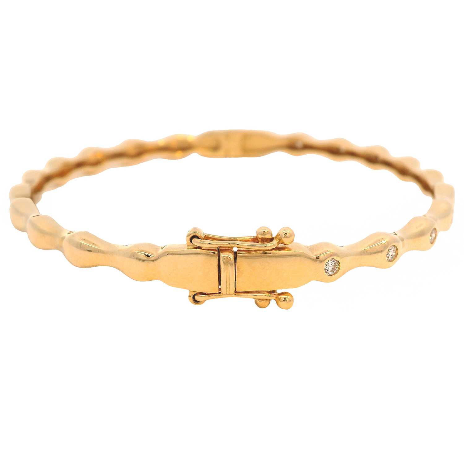 Bezeled Round Diamond Wave Bangle