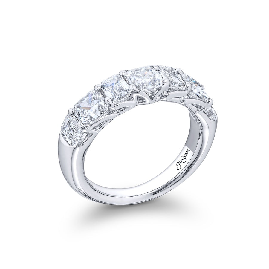 Platinum Emerald-Cut and Radiant-Cut Diamond Single-Row Band