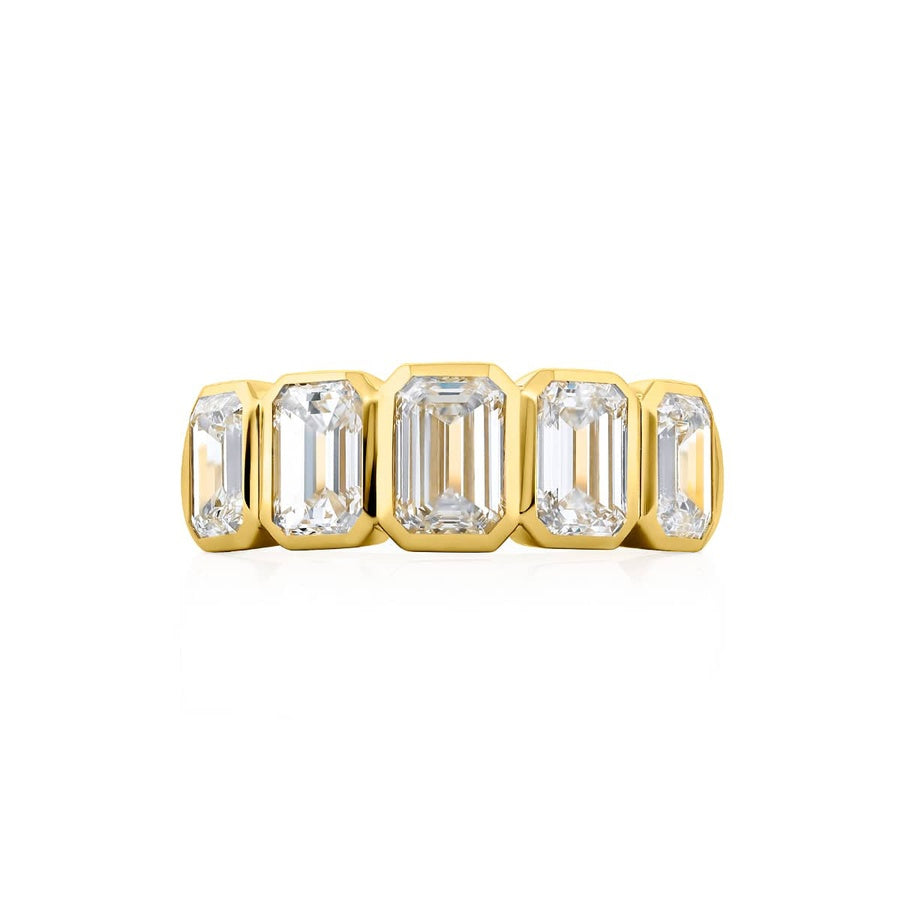 18K Yellow Gold Emerald-Cut Diamond Single-Row Bezel Set Band