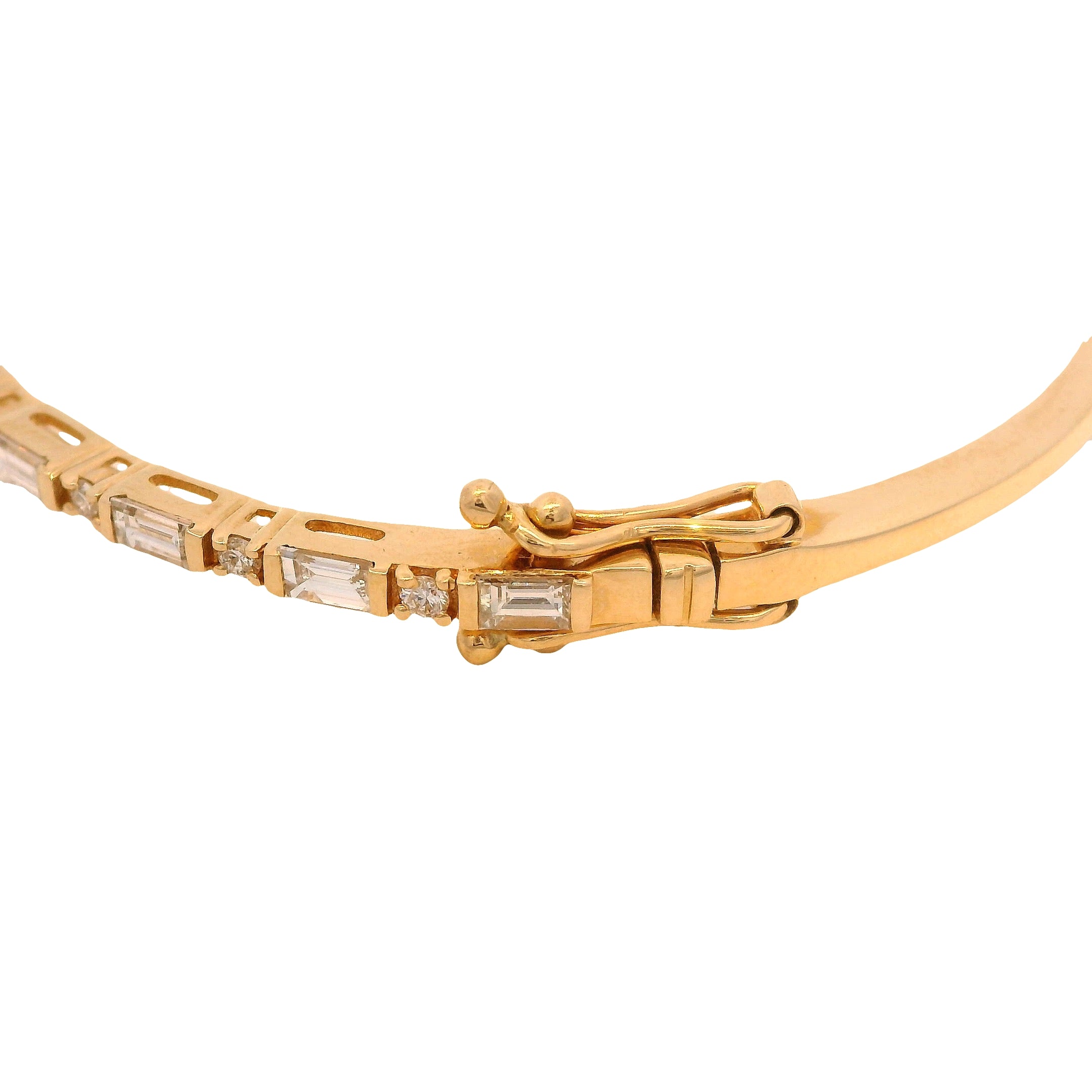 Alternating Round and Baguette Diamond Bangle