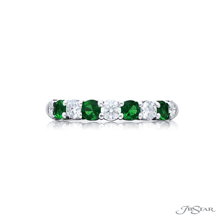 Platinum Round Emerald and Diamond Single-Row Band