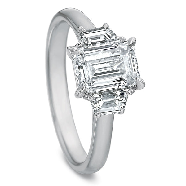 Flush Fit 3-Stone Step-Cut Trap Diamond Mounting