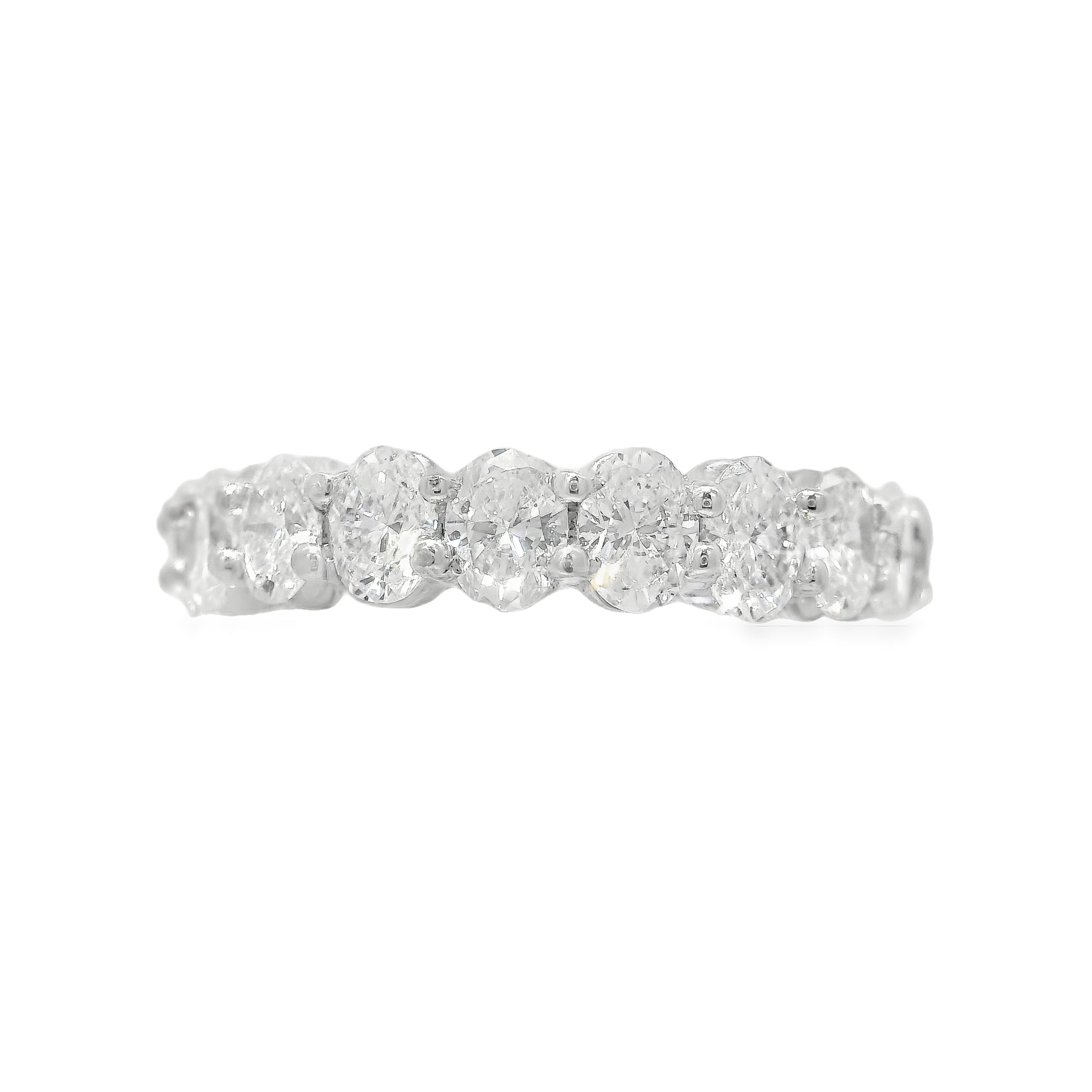 Shared Prong Round Diamond Anniversary Band