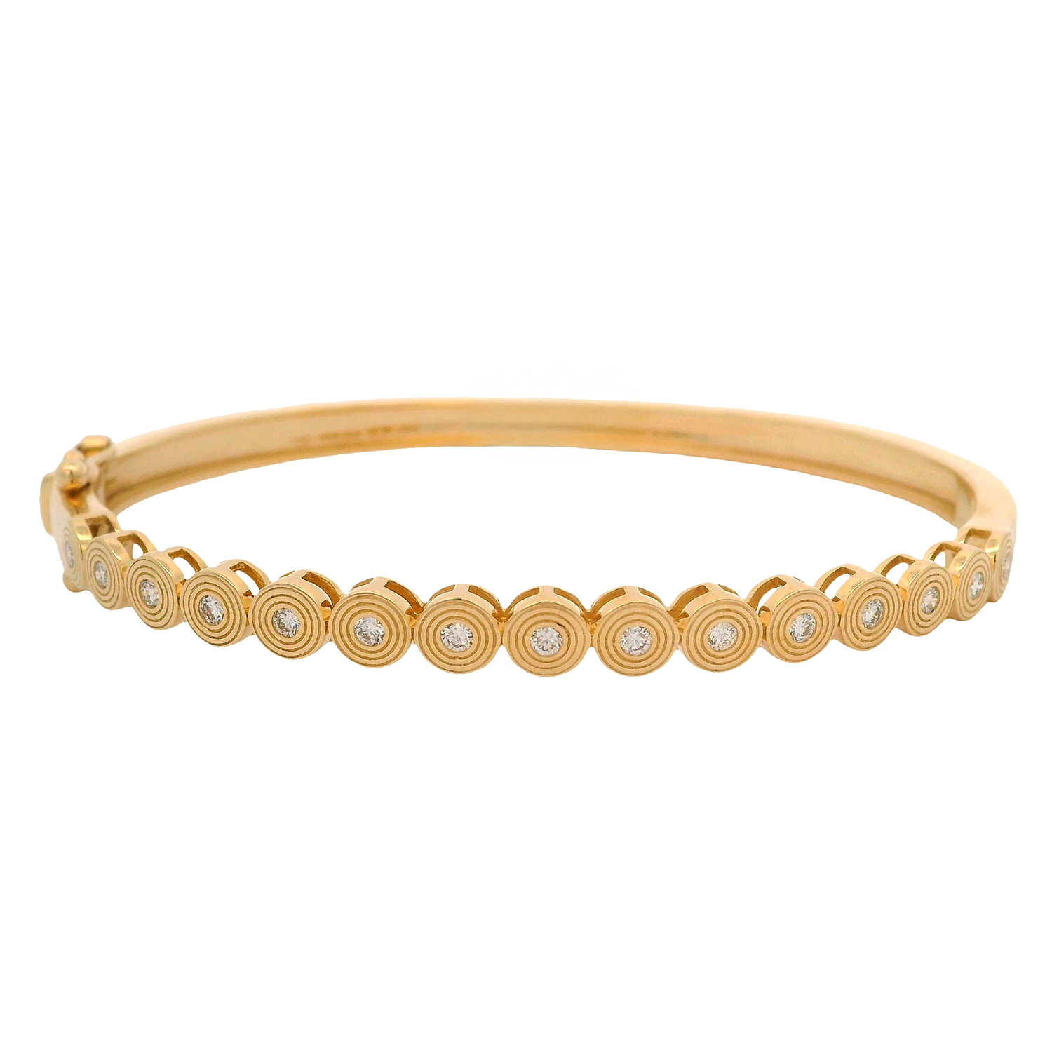 Fluted Bezel Round Diamond Station Bangle