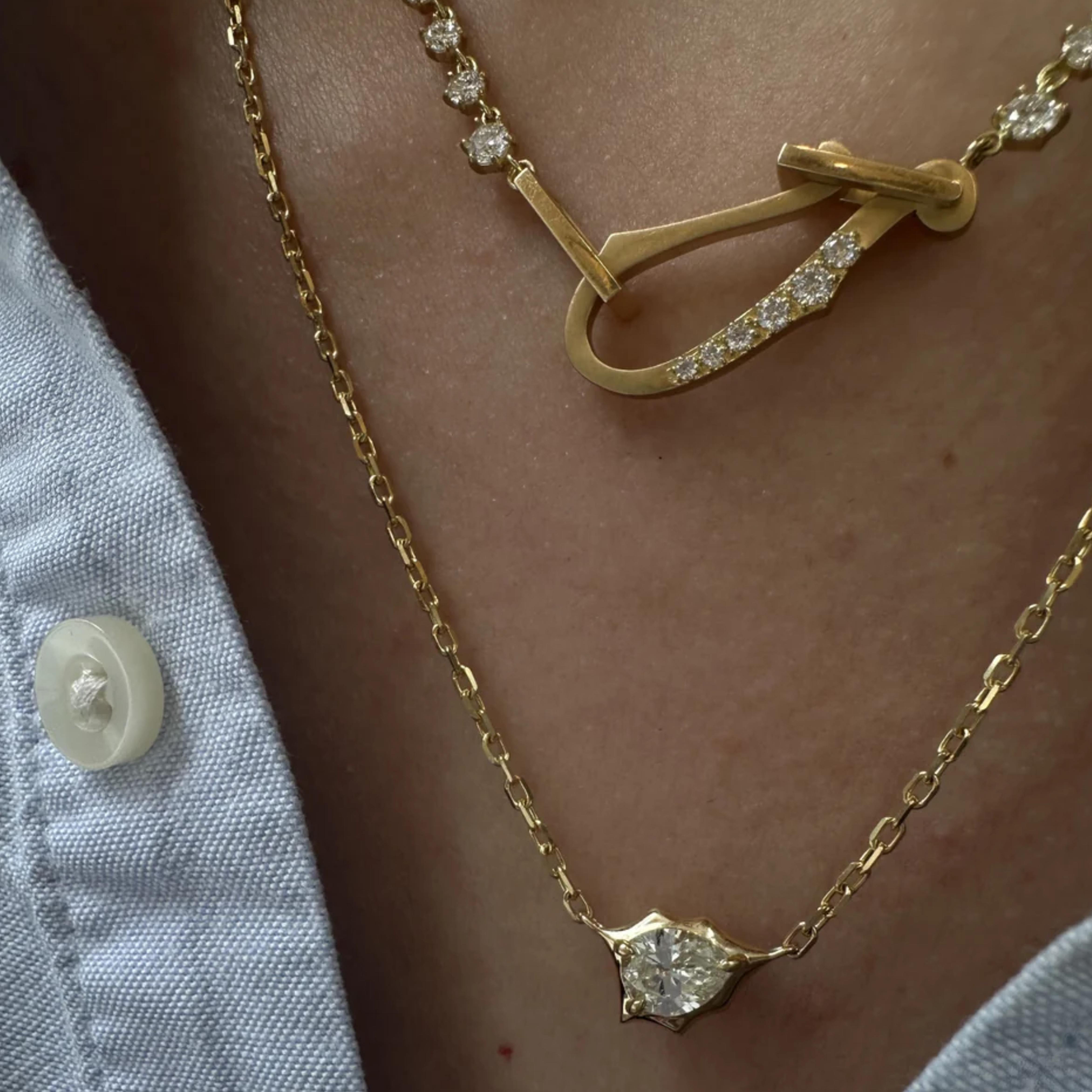 Envoy Pendant Necklace